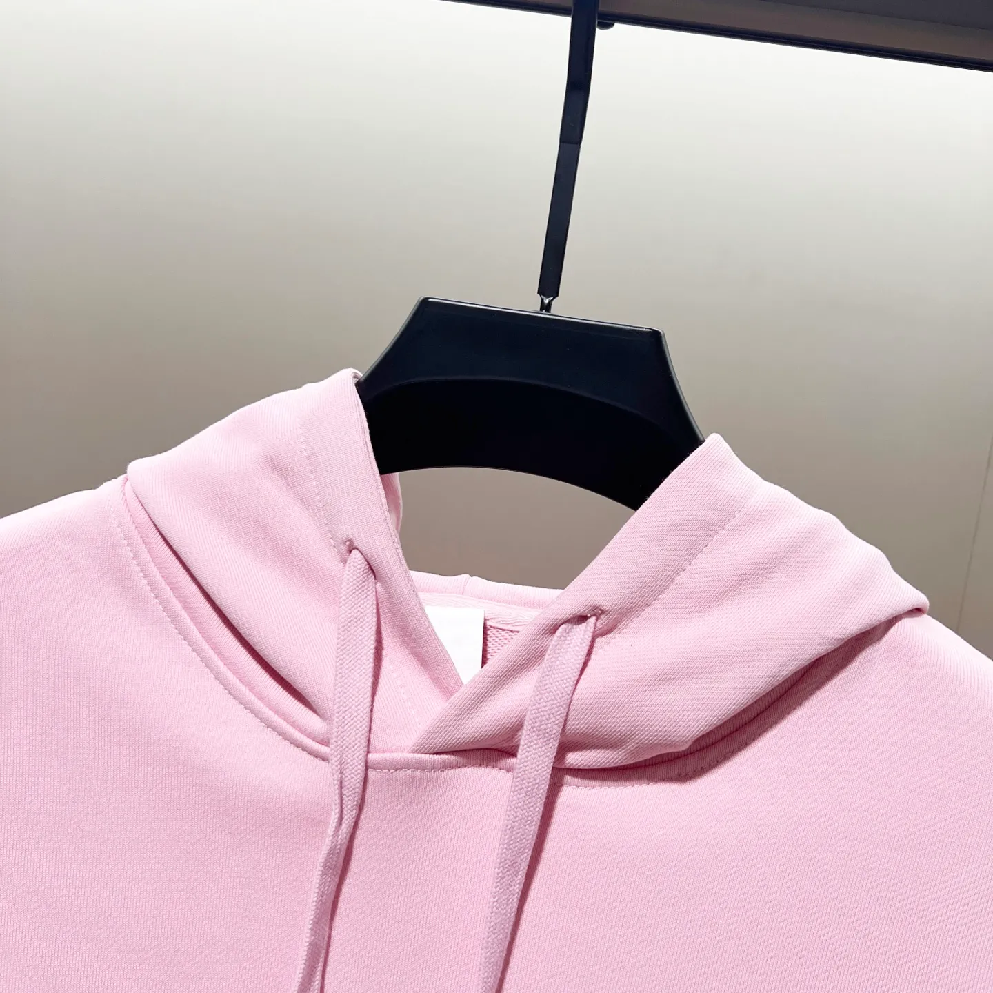P260 chrome hearts/Chrome Hearts 420g pure cotton hooded sweatshirt, classic Sanskrit letter LOGO embroidery on the front and back, official synchronization, 1:1 original mold opening, fashionable personality, versatile trend, pure original quality, original washed fabric, tag, collar label, washed wheat, three complete standards, color: black, white, pink. Size: XS-L